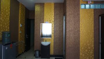 Villa, 2 habitaciones | 2 habitaciones, escritorio y espacio para trabajar con laptop