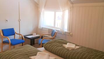 Free WiFi, bed sheets