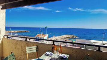 UtendĂžrsservering