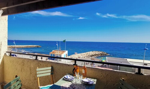 Joli Appartementclimatisé en Front de mer Avec Terrasse