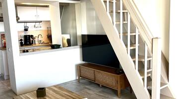 Smart TV, books, computer monitors