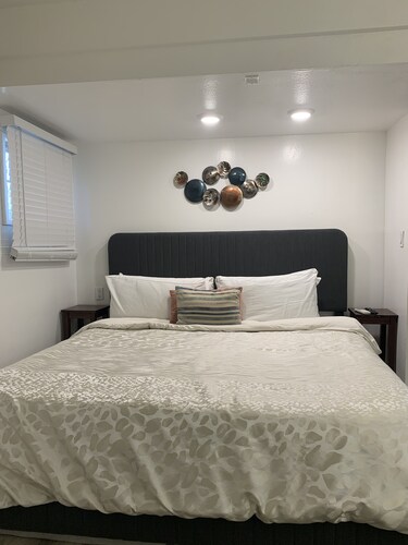 Private, Couple's Suite - Cozy, Romantic Getaway in Lovely Reno, NV Pet-friendly