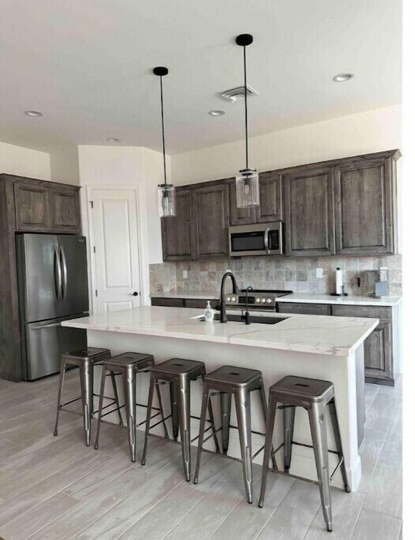 Private kitchen - Desert Sky Havasu (Lake Havasu City)