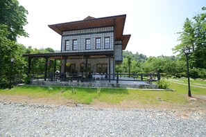 Overnatningsstedets facade