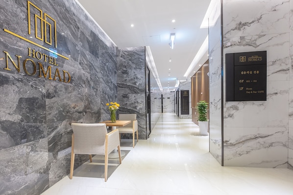 Reception - NOMAD HOTEL (Gimhae)