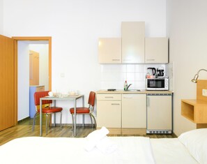 Private kitchen - Treasure Home Apartment 1050 (Vienna)