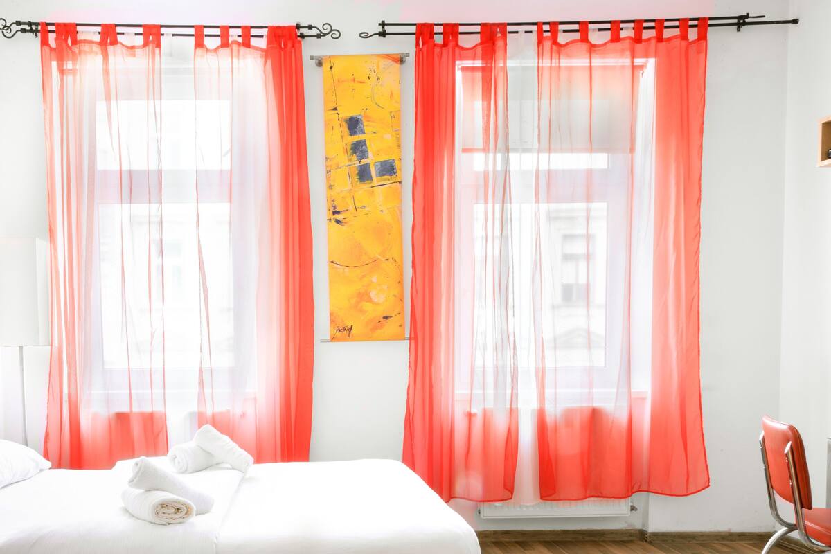 Apartment (10B) | Free WiFi