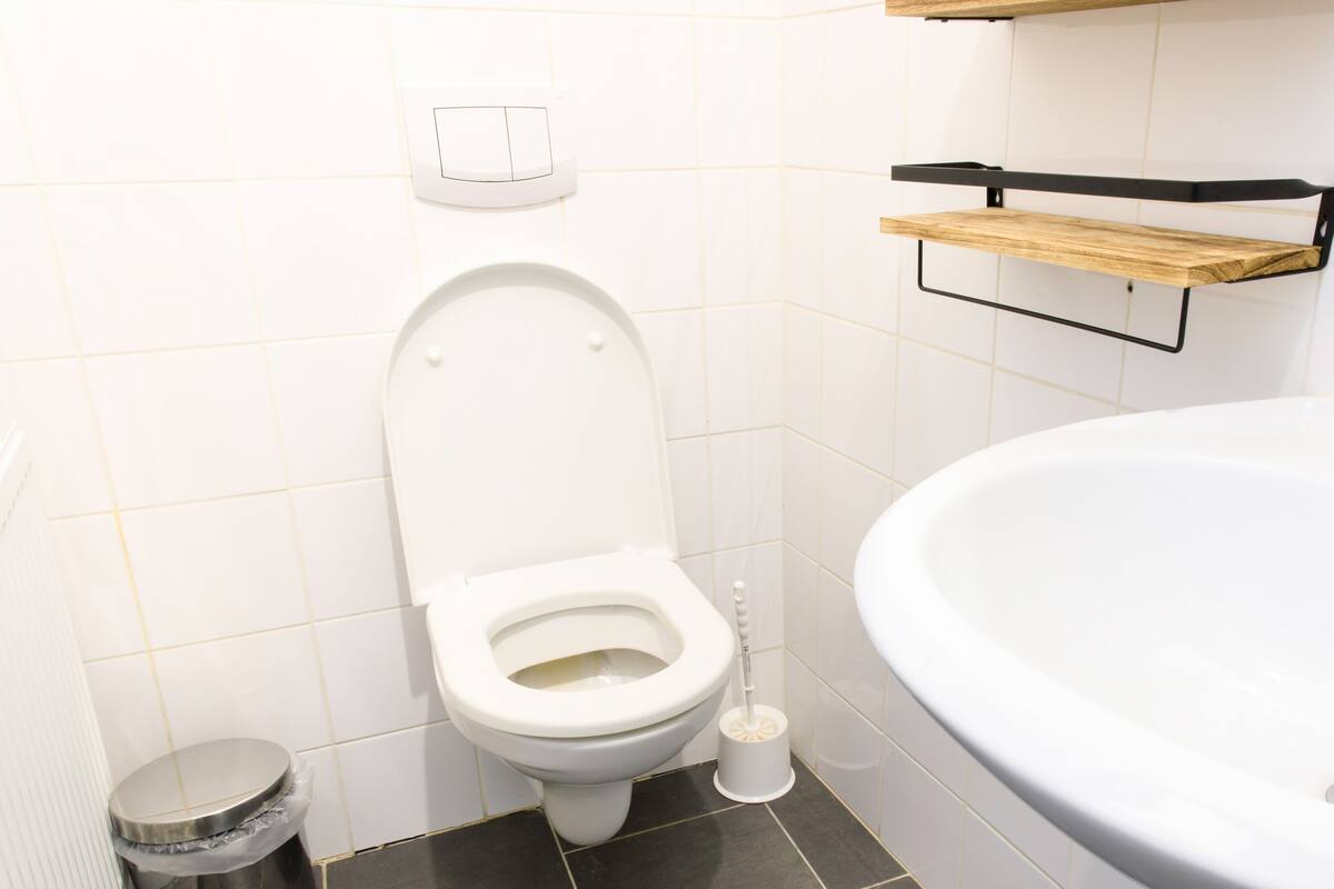 Apartment (A9) | Bathroom