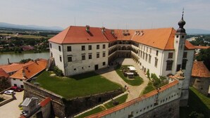 Exterior - Hotel Mitra (Ptuj)