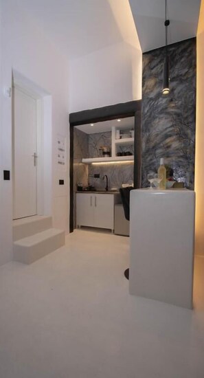 Deluxe Suite | Living area