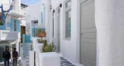 CAPRI Downtown Rooms