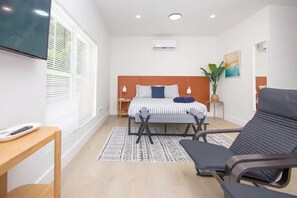 1 camera, Wi-Fi, lenzuola