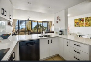 Fridge, microwave, oven, dishwasher - Beachfront apartment (Marcoola)