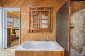 Bathtub, shampoo