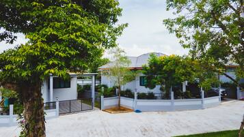 Overnatningsstedets facade