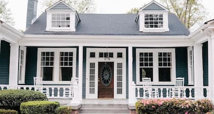 Grand Pet-Friendly Home | Pool | Sleeps 22