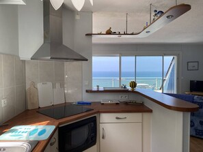 Dishwasher - Apartment with terrace, WIFI and parking in Perros-Guirec (Perros-Guirec)