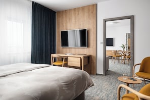 Literie de qualité supérieure, coffres-forts dans les chambres, bureau