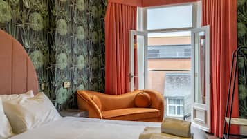 1 bedroom, iron/ironing board, internet