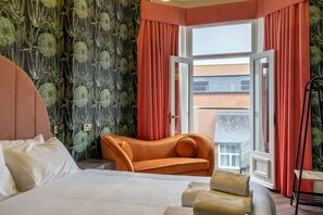 1 bedroom, iron/ironing board, internet