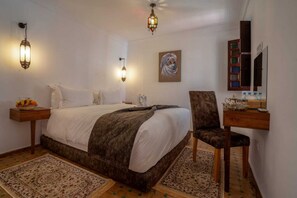 In-room safe, soundproofing, free WiFi - Riad Dar Nejma & Spa (Marrakech)