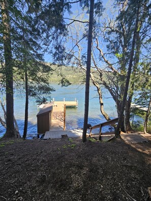Property grounds - 3 bedroom and loft, 2 bath, sleeps 8, Lakefront with private dock DLR#097 (Truckee)