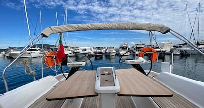 Sleeping on a Yacht Experience