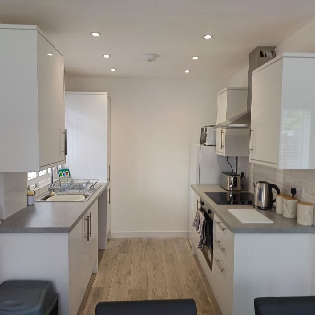 Apartment | Private kitchen | Fridge, microwave, oven, stovetop