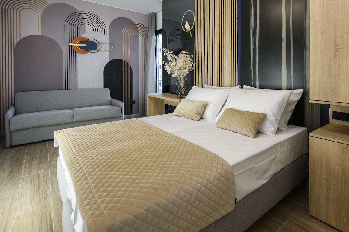 Superior Room, Partial Sea View
