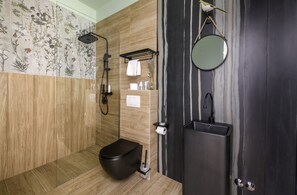 Shower, free toiletries, hair dryer, towels - Via Mare Luxury rooms (Split)