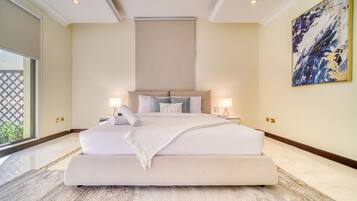 7 bedrooms, in-room safe, iron/ironing board, free WiFi