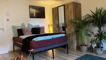 1 bedroom, travel cot, free WiFi