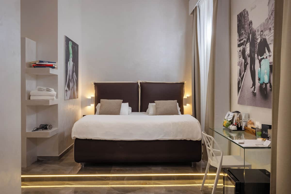 Deluxe-Zimmer, 1 King-Bett und Schlafsofa | 1 Schlafzimmer, hochwertige Bettwaren, Daunenbettdecken