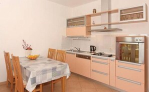 فرن، موقد طهي مسطح، ماكينة لصنع القهوة/الشاي، غلّاية كهربائية