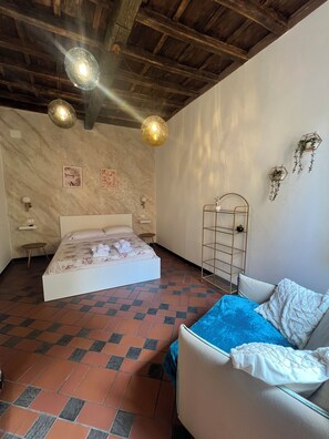 1 bedroom, iron/ironing board, free WiFi, bed sheets - Characteristic apartment in the heart of Trastevere (Roma)