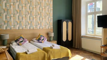 1 bedroom, individually decorated, individually furnished