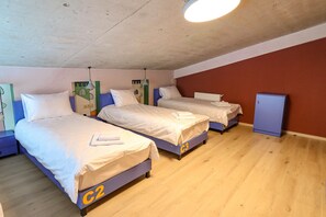 Basic Shared Dormitory, Multiple Beds, Non Smoking, Mountain View - Paliani Hostel (Mestia)