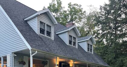 Cozy Creekside Home along French Creek in Northwestern Pennsylvania