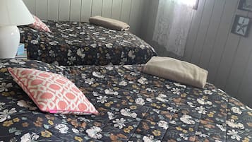 3 bedrooms, iron/ironing board, free WiFi, bed sheets