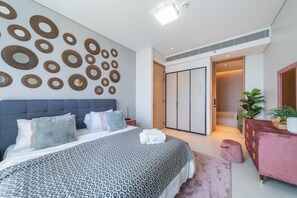 Premium Apartment, 1 Bedroom, Non Smoking, Marina View | 1 bedroom, Egyptian cotton sheets, premium bedding, memory foam beds - EDEN'S Homes & Villas - ADDRESS BEACH Residences JBR (Dubai)