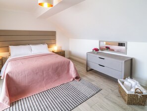 Cottage - The Blue Cottage (Portland)