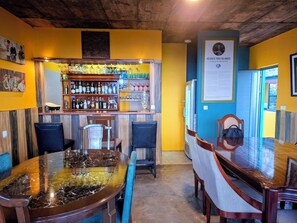 Bar (in der Unterkunft)
