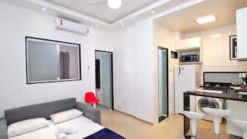 Deluxe-Apartment | 1 Schlafzimmer, Allergikerbettwaren, Schreibtisch