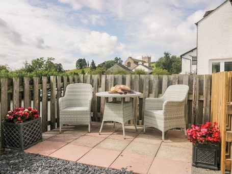 Cottage | Property grounds