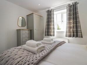 2 bilik tidur, dihias secara berasingan 