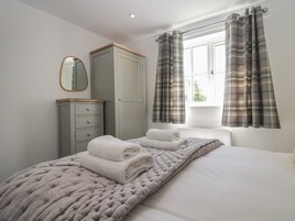 2 habitaciones, decoración personalizada y muebles diferentes 