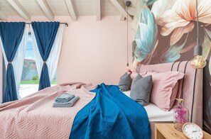 3 chambres, fer et planche à repasser, Wi-Fi, draps fournis