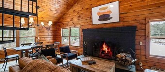 Quiet Cabin On Over 12 Acres Of Woods!