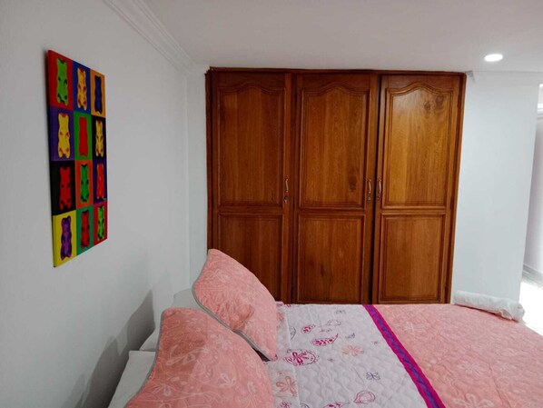 1 bedroom, iron/ironing board, free WiFi, bed sheets