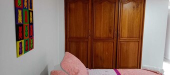 Shalom Home90 Habitacion cerca a los parque venezuela y cisnero